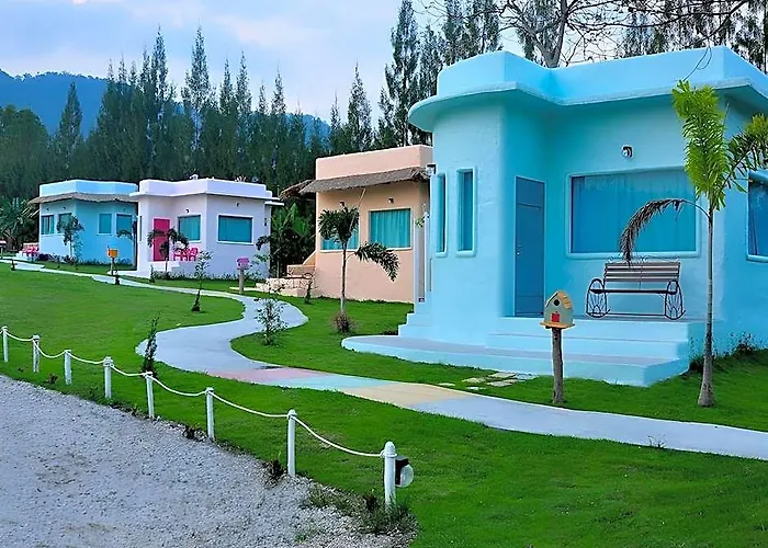 Rak Na Suan Pueng
