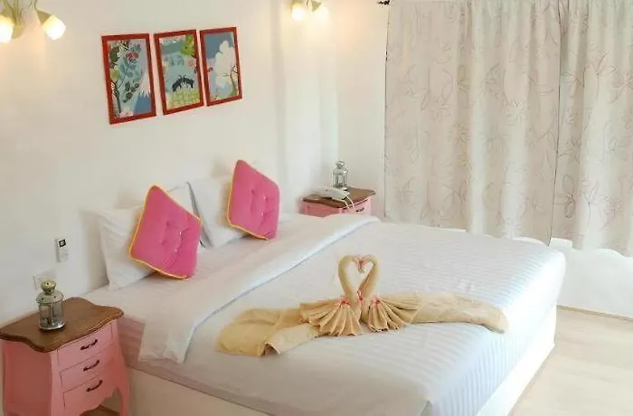 Resort Rak Na Suan Pueng