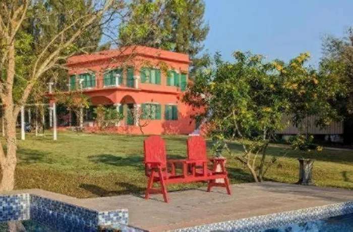 Rak Na Suan Pueng