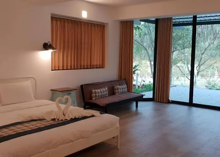 Resort Rak Na Suan Pueng